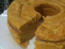 Bolo de banana com iorgute e canela