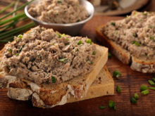 Pastinha proteica de atum com ovos é a melhor receita para uma refeição rápida e saudável