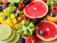 Essa é a fruta eleita a mais nutritiva do mundo: melhora a digestão, previne pedra nos rins e muito mais; veja como consumir!