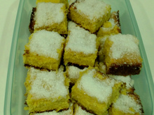 Bolo de fubá com coco