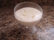 Mousse de limão saboroso