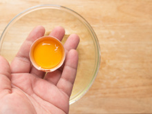 Estudante de Harvard come 720 ovos e desvenda polêmica do colesterol ruim (LDL)