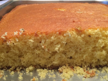 Bolo de fubá com erva-doce