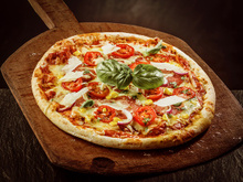 Pizza sem glúten, sem lactose, rápida e saborosa