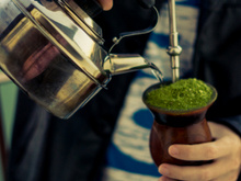 Dia do chimarrão: curiosidades sobre a bebida e como preparar