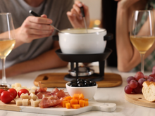 Fondue para o Dia dos Namorados: 7 receitas irresistíveis para uma noite especial a dois