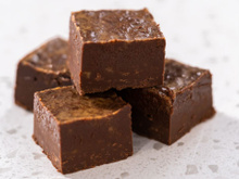 Paçoca de amendoim e chocolate meio amargo