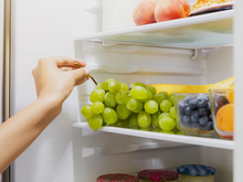 Receita de sorvete de uva refrescante e delicioso: é só bater com limão, hortelã e mel