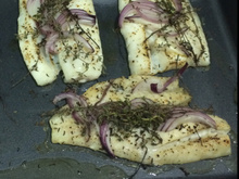 Filé de peixe maçaricado e assado no forno