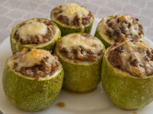 Abobrinha recheada sem forno: o segredo para um prato suculento que fica pronto em menos de 20 minutos