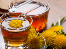 Chá de dente-de-leão tem efeito diurético e ajuda na perda de peso: descubra benefícios e como fazer a infusão