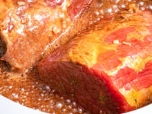 Muitas vezes é esquecido no açougue, mas esse é o melhor corte de carne bovina para usar em em ensopados e guisados ​​durante o inverno