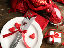 5 itens perfeitos para um jantar romântico em casa no Valentine's Day