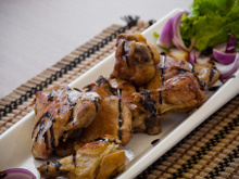 Coxa e sobrecoxa na cerveja