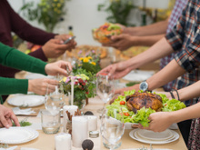 Como receber os amigos para um jantar: o que servir