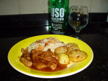 Bife Chorizo ao Molho Madeira com Batatas Salteadas