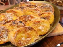 A melhor receita de rabanada das galáxias: sem fritura, nem sujeira, fica com crostinha por fora e molhadinha por dentro, parecendo pudim