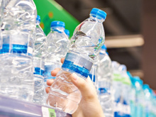 O que os cientistas estão falando sobre uso da água engarrafada merece a sua atenção