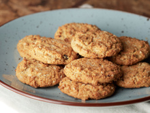 Sem trigo e sem complicação: biscoitinho de aveia da vovó é a combinação perfeita para um cafezinho fresco