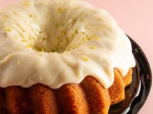 Sem glúten, sem açúcar, sem lactose: sempre faço esse bolo nuvem de limão fit e o povo aqui de casa devora em segundos!