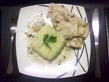 Filé de frango ao molho de vinho branco