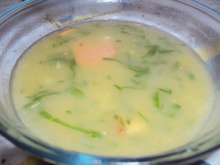 Caldo verde de mandioca