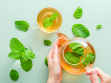 Melhora dor de cabeça e acalma o estômago: pouca gente sabe, mas a menta tem muitos benefícios além de aliviar enjoos e congestão