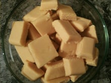 Doce de leite caseiro (em pedaços)