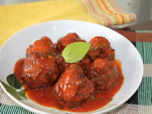Almôndega ao molho de tomate - rápida, prática e gostosa