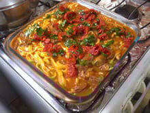 Macarrão ao molho de coração e tomate seco