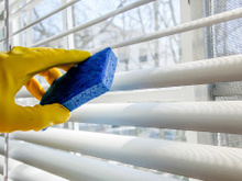 Diga adeus pó preto: truque para limpar persianas e mantê-las brancas por muito mais tempo