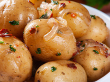 Batatinha em conserva fácil e saborosa: receita perfeita para festas e lanches