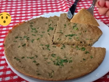 Se você tiver casca de batata-doce em casa e essa receita em mãos, você tem um tesouro (sem glúten!) para o café da manhã ou lanche