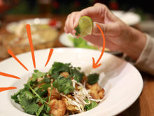 O que ninguém contou sobre os benefícios de pingar algumas gotas de limão nas refeições