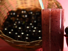 Nem açaí, nem uva: essa é a fruta roxa que protege o coração e controla a glicose