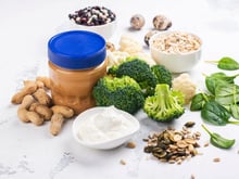 10 alimentos ricos em proteínas para comer todos os dias (fácil de incluir no cardápio!)