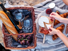 Piquenique romântico: confira os produtos para montar o seu com estilo