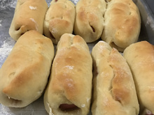 Enroladinho de queijo e presunto