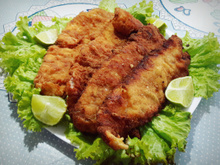 Filé de merluza empanado