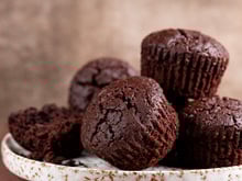 Muffins fit de chocolate sem glúten: receita deliciosa, fácil e perfeita pra matar a vontade de doce sem sair da dieta!