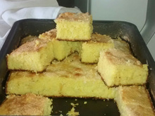 Bolo fofo de milho com coco