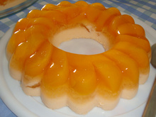 Sobremesa deliciosa de pêssego