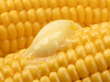 Dois produtores de milho concordam que essa é a melhor maneira de cozinhar milho (com dicas para grelhar ou usar micro-ondas)