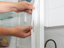 Como saber se a borracha da geladeira precisa ser trocada? É muito mais fácil do que você imagina