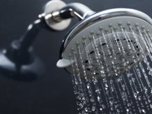 O que significa sempre tomar banho antes de dormir, segundo a psicologia