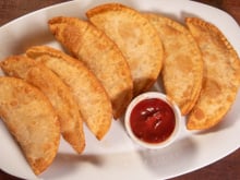 Pastel na airfryer fica mesmo crocante? O detalhe na massa dessa receita do TudoGostoso faz diferença