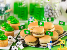 Copa do Mundo 2022 com bolso cheio: 5 ideias para ganhar dinheiro com a festa do futebol