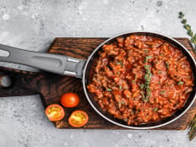 Tomates enlatados ou passata: TudoGostoso ensina qual deles resulta no melhor molho à bolonhesa