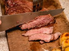 Macio, barato e novo: o corte de carne que promete ser tendência neste verão