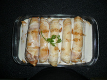 Panqueca de carne moída com molho branco